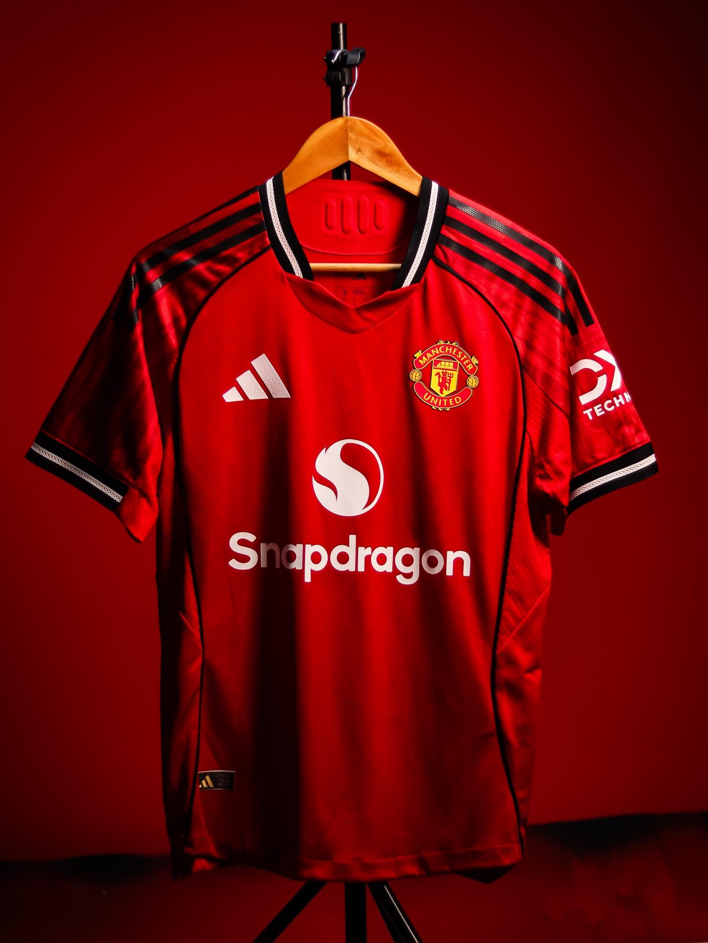 Manchester United Home kit 25/26